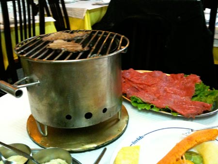 Carvoada - restaurante Ferro Velho - grelhador e carne