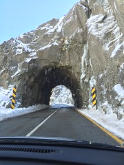 Tunel com estalactites de gelo, Serra da Estrela