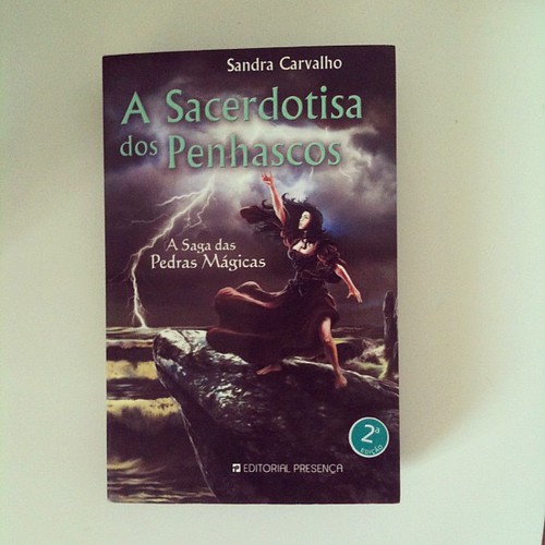 #photoadaymay - day 16 - what I`m reading